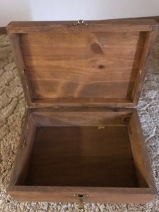lot 126 image: Wooden Loon Box