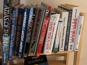 lot 130 image: Wooden Book Shelf w Books