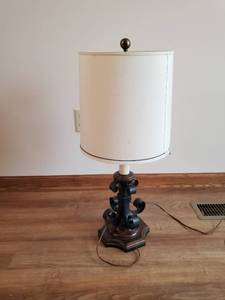 lot 23 image: Knob Creek Table Lamp