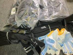 5 sets of lifting straps with glove...