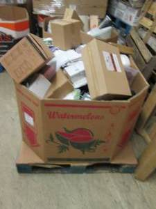 pallet of misc please see pictures...