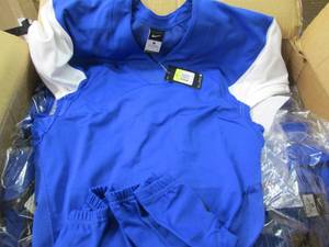 case of 36 mens new nike small foot...