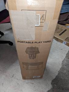 lot 98 image: DOM Dream on Me Portable Playard