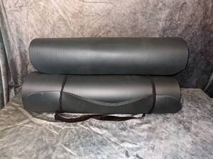 lot 71 image: Two Amazon Basics Green Ribbed Yoga Mats