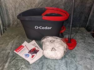 lot 69 image: O-Cedar Microfiber Easy Wring Spin Mop