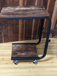 lot 117 image: Versatile TableTray with Wheels