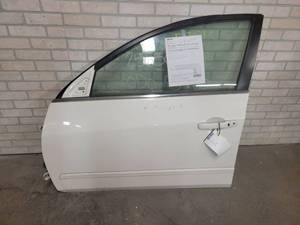 lot 372 image: USED Door Assembly 2008 NISSAN Altima - Driver Side Front