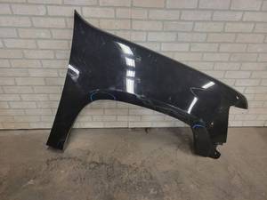 lot 374 image: USED Passenger Side Fender from 2007 Chevrolet Avalanche
