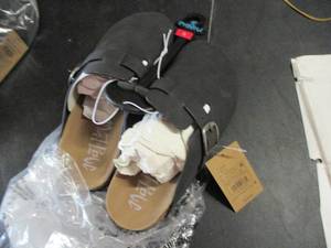 Marina black size 5 Sandals...