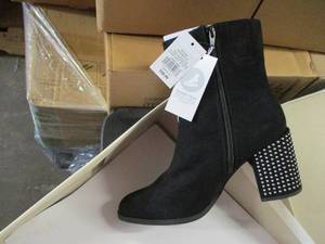 Janelle Jet size 9.5 Womens Boots...