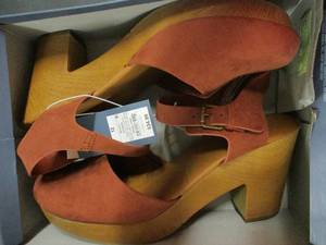 Marcia Heels Memory Foam size 12 ...