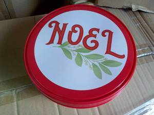 Case of 25 Tubs with Covers...