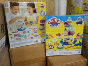 2 Play Doh Kitchen Creations...