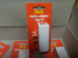 Case of Do It Triplex Adapter Plug ...