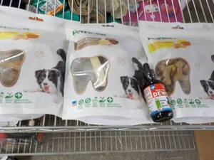 Pet Finest Dental Treats and Bottle...