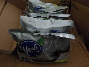 Case of 5 - 10 oz Bags York Pepperm...