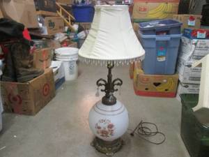 lot 18 image: (FS) Vintage Lamp 33 12 Tall...