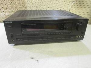 lot 58 image: (D-3) Sony STR-D1011S Stereo Receiv...