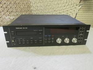 lot 62 image: (D-3) Tascam DA-30 Digital Audio Ta...