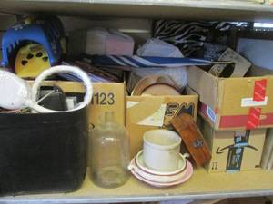 lot 64 image: (EW4) Lot of Assorted UnsoldUnclai...