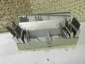 lot 77 image: (EC1) Assorted Drill Bits in Metal ...