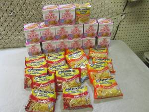 lot 94 image: (B-1) Assorted Cup Noodles and Rame...