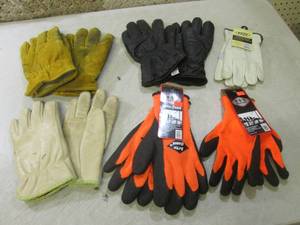 lot 115 image: (BS) Assorted Pairs of Gloves...