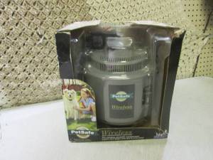 lot 141 image: (F-3) PetSafe Wireless Pet Containm...