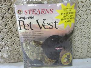 lot 191 image: (H-1) Neoprene Pet Vest Reversible ...