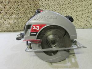 lot 194 image: (BSB) 7 14 Skil Saw Works...