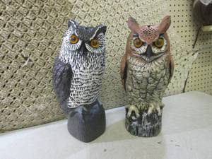 lot 197 image: (EW3) 2 Plastic Owls 16 Tall...