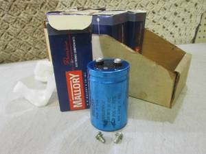 lot 209 image: (EC1) Lot of 8 Mallory Capacitors N...