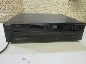 lot 210 image: (D-3) Sony CDP-C365 Compact Disc Pl...