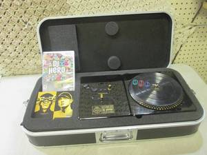 lot 214 image: (RM4) Wii DJ Hero Game Tuntable In ...