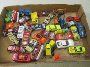 lot 259 image: (RM1) Assorted Toy Cars...