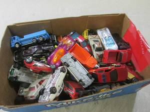 lot 262 image: (RM1) Assorted Toy Cars...