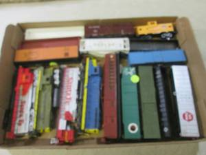 lot 265 image: (RM1) Assorted Train Cars...