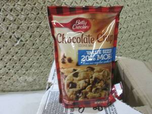 lot 284 image: (C-2) Case 10 Pouches Chocolate Chi...