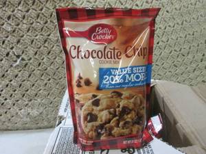 lot 287 image: (C-2) Case 10 Pouches Chocolate Chi...