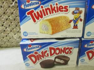 lot 307 image: (B-1) 4 Boxes Hostess 2 Ding Dongs ...