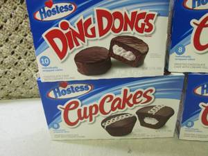 lot 308 image: (B-1) 4 Boxes Hostess 3 Cup Cakes 1...