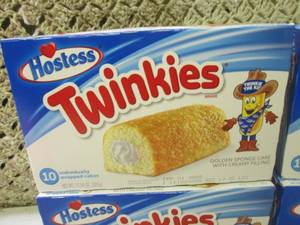 lot 314 image: (B-3) 4 Boxes Hostess Twinkies Past...