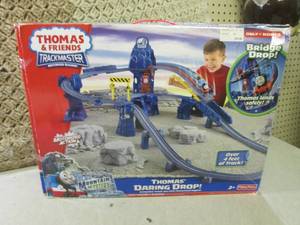 lot 39 image: (EW5) Thomas & Friends TrackMaster ...