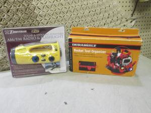 lot 48 image: (CSB) Solar & Dynamo Powered AMFM ...