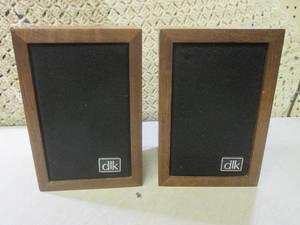 lot 51 image: (BSB) Pair DLK Bookshelf Speakers 1...