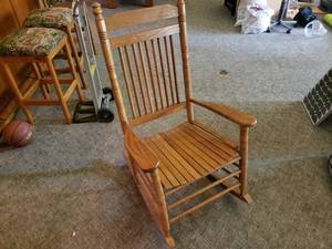 lot 27 image: Rocking Chair