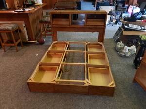 lot 28 image: Queen Bed with Headboard and Drawers