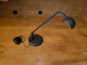 lot 49 image: Desk Lamp