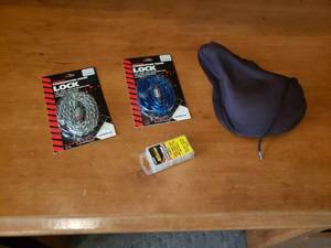 lot 51 image: Bicycle Seat Cover and Locks