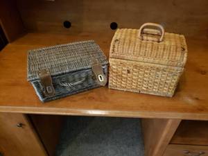 lot 88 image: Wicker Picnic Baskets